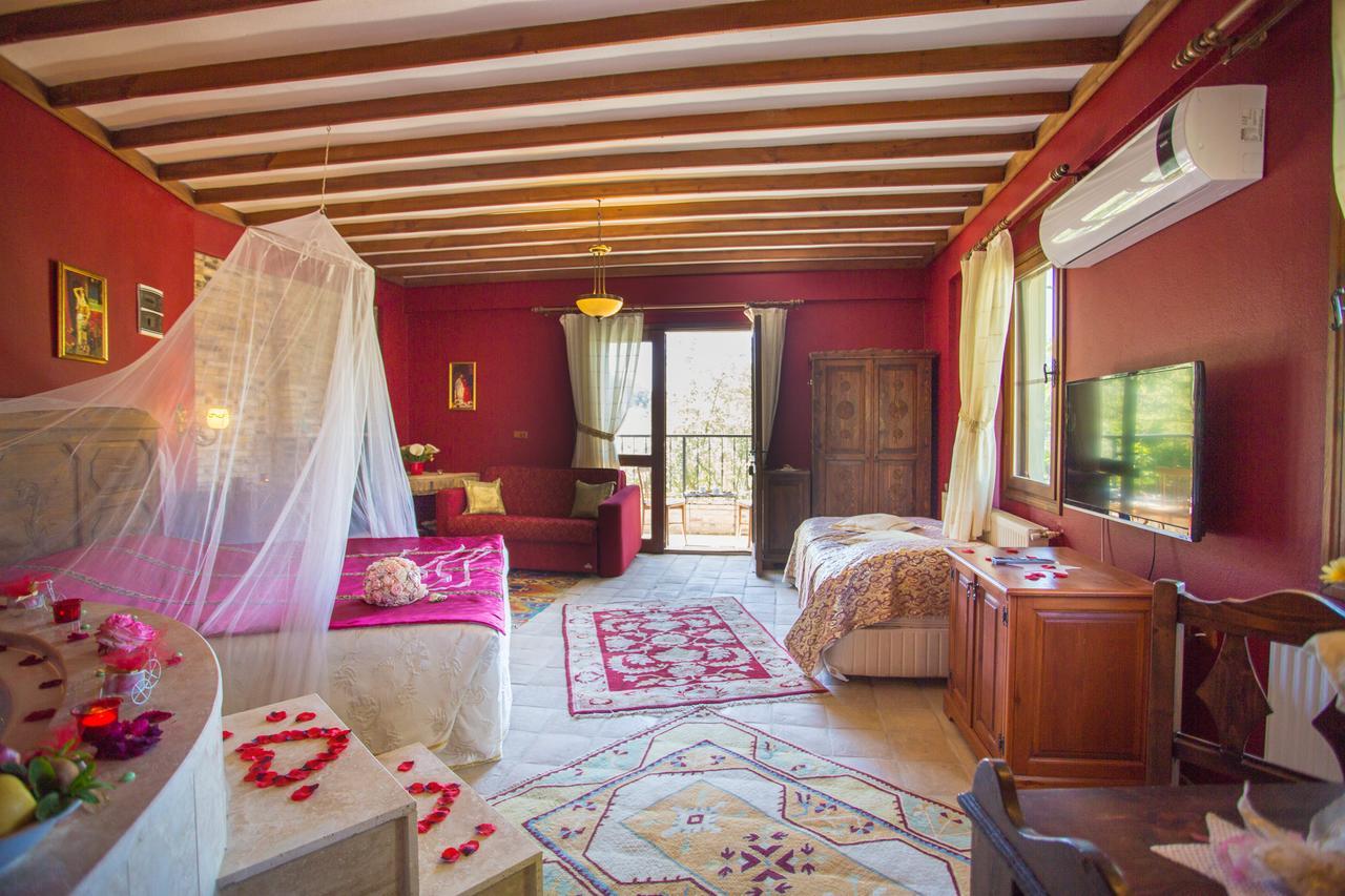 Efes Butik Otel Kirazli (Aegean) Exterior photo